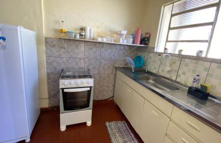 Casa com varanda, 2 quartos, wi-fi, próximo ao centro da cidade - Foto 7