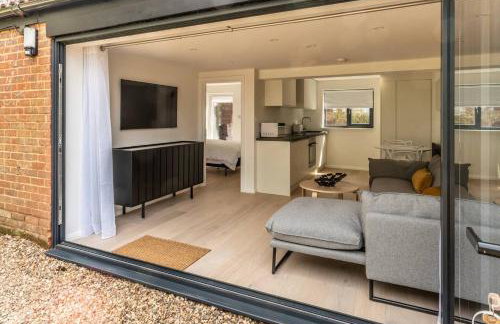 Modern self contained one bedroom with garden - Foto 4