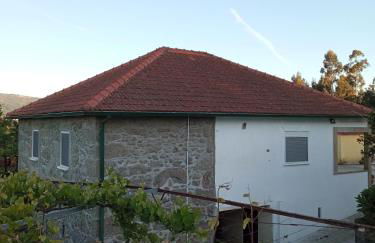 Casa Cantinho dos Pais - Foto 1