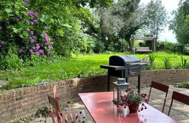 Peaceful cottage with private garden - Foto 37