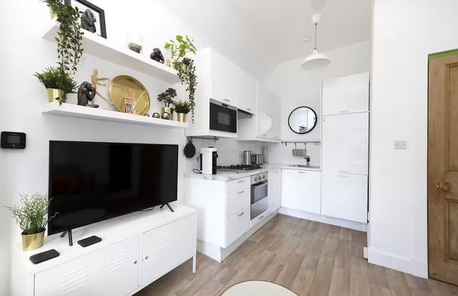 Bright and Modern Flat with desk - Foto 15