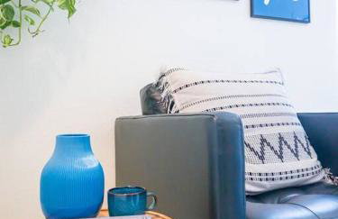 [L] House of Blues minutes KU/Mass & Shopping - Photo 19