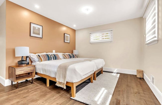 Fall Getaway With Hot Tub Fire Pit and Games - Photo 4