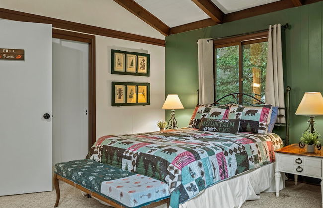 The Four Seasonal by Avantstay Hot Tub Spacious Deck Fire Pit - Foto 16