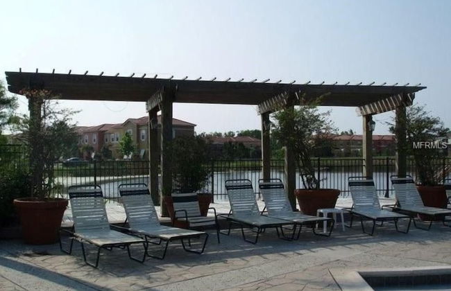 3br, 2.5ba Townhome W/ Lake View, Sunny Rear Yard 3 Bedroom Townhouse by RedAwning - Foto 16