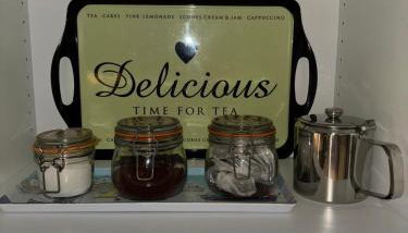 Splash Cottage beach house with Sea lapping Garden - Foto 2