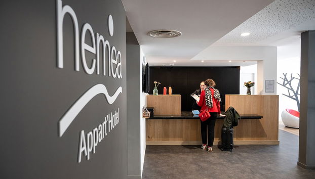 Nemea Appart Hotel Coliseum Amiens Centre - Photo 2