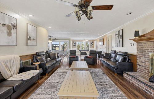 Paradise on Ocean Waterway Huge 5000 sq ft w Private Pool, Boat Dock, Grand Piano, Game Tables, BBQ, 1 acre Yard, Crib, Sleeps 34 - Photo 70