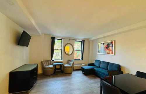 Central Park West Furnished 1 Bedroom Apartment - Foto 1