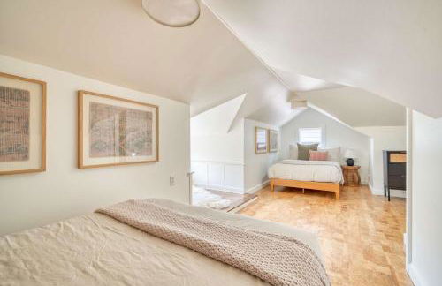 Overlook Gem - Steps from Mississippi - Photo 14