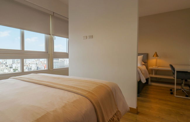 Elegant 3BR Duplex With Balcony in Miraflores - Photo 29