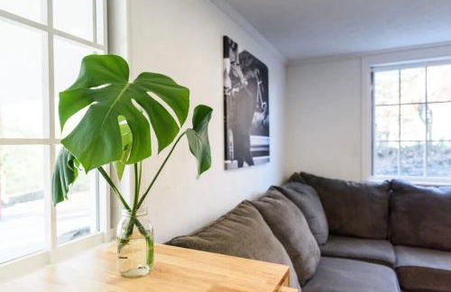 Spacious 2-BR Retreat Near Louisville Attractions - Photo 21