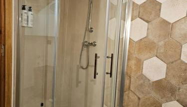 DESTASU' Apartments - Foto 5, Shower