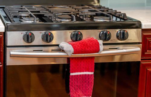 383 - 3BR Quincy - Chic House near Adams Park - Foto 12