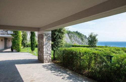 PORTOPICCOLO Luxury Penthouse Private Beach - Foto 48