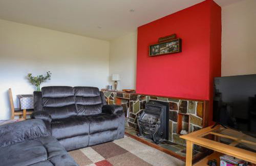 Hillside Apartment - Photo 4