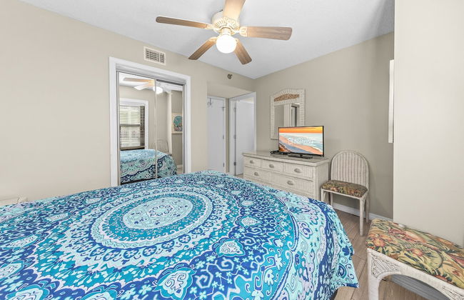 Harbor Place Condominiums by Hosteeva - Photo 3