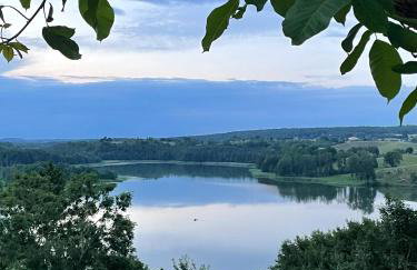 Zloty, a Skromny - ogrodzony domek z jacuzzi i widokiem na jezioro - Foto 34