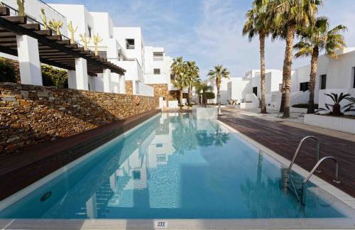 SPECTACULAR APRT. IN FRONT OF THE SEA - Foto 4