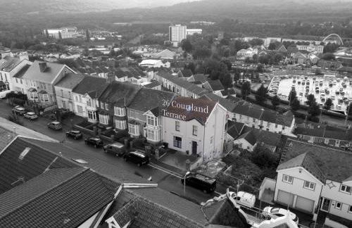 Immaculate 1-bed Apartment in Merthyr Tydfil - Photo 37