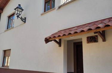 Casa Julio, bonita casa cómoda y espaciosa, totalmente reformada con terraza y jardin privado - Foto 10