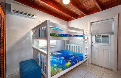 Waterfront Cozy Cottage with Boat Ramp & Dock - Foto 19