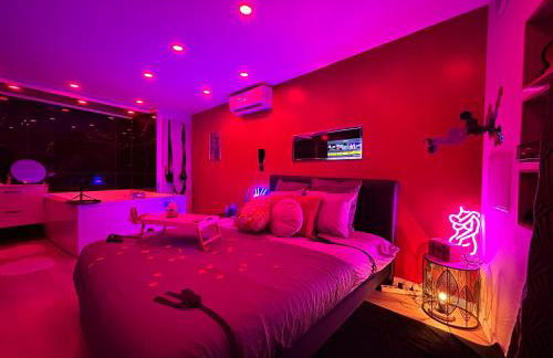 MJ Lust Room, centre var proche Verdon, cotignac, ambiance romantique - Foto 4