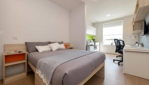 For Students Only Middle Street in Portsmouth - Foto 2