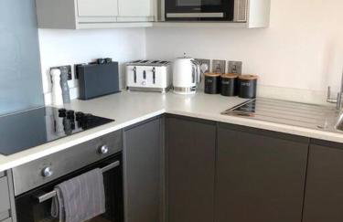 Luxury Sea View Apartment - One Bedroom - Foto 12