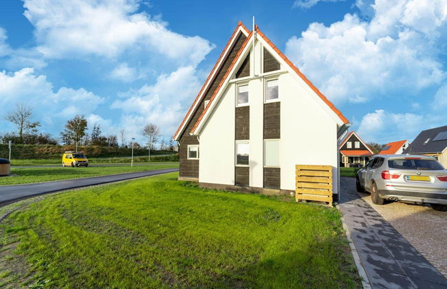 Holiday Home in Scherpenisse With Sauna - Photo 1