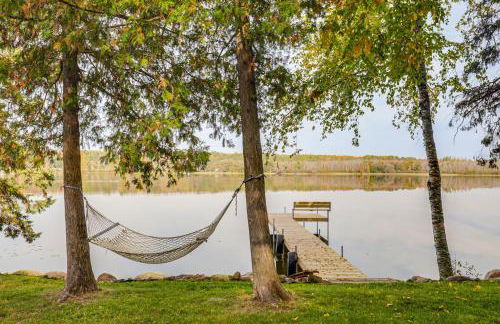 Waters Edge Retreat on Butternut Lake! - Foto 2