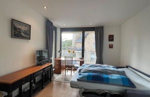 Lovely 2 bedroom apartment with free parking - Foto 30