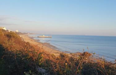 Four Corners Holiday Home with Hot Tub & Sauna - Photo 120