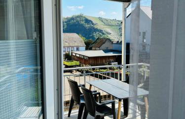 Moselquartier "Winzer-Residenz" bis 8 Personen `moderne Küche` 2 Balkone` Boxspringbetten - Foto 5