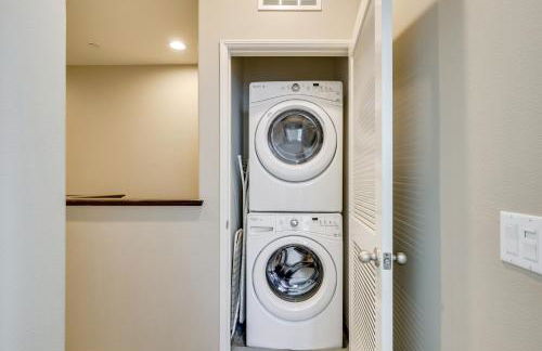 Walk to Public Transit Oceanside Home with Balcony - Photo 21