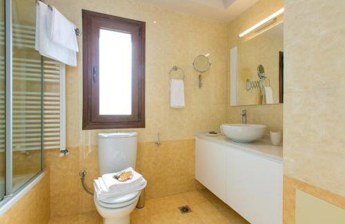 Aria Villas - Private Pool, Playground, Ping Pong & Close to Beach, By ThinkVilla - Foto 48