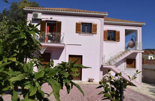 Iris Apartments Ithaca - Foto 1