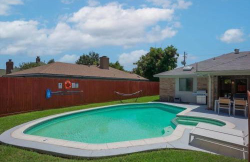 Vibrant Spacious Home w Private Pool and Jacuzzi - Foto 44