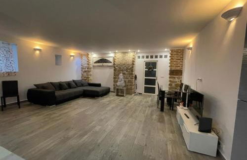 Appartement proche centre Colmar parking public gratuit - Foto 26