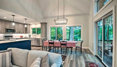 Modern Francestown Retreat on Scobie Pond! - Foto 5