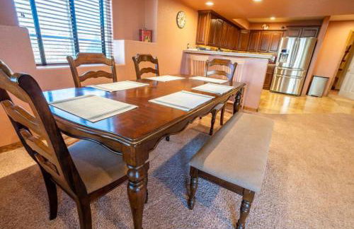 Bear Creek Lodge - Spa - Fire Table - 3min to Trails - Foto 36