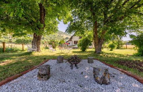 Nice Home In Udbina With House A Panoramic View - Photo 16