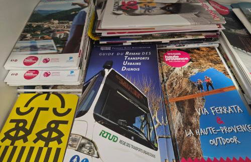 Idéal long séjour, Souvenirs de Provence,T2 classé, vue sur les montagnes, toutes commodités! - Foto 46