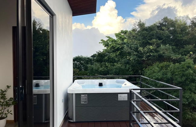 Nambi Monteverde - Foto 12