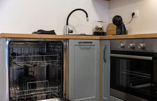 DUBROVNIK PIER free parking and balcony - Photo 16