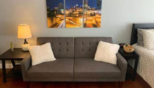 Condo Close to Stadium and Free Parking - Foto 2