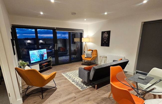 Balcony View Apartment- Sleeps 5 & Private Parking - Foto 14