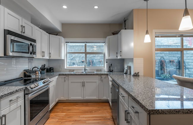 Fabulous Condo at Five Star Resort #209 - Photo 6