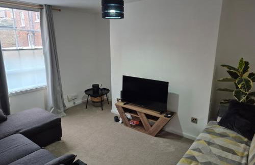 Cosy 2 Bedroom Macclesfield House - Foto 2