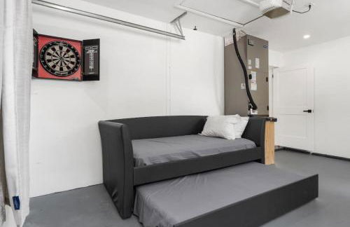 Delilas Chic 3 Bedroom 2 bath Abode with Heated Pool - Foto 21